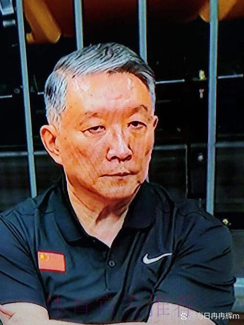 宫鲁鸣：对标一流强队 坚持“三全”方针